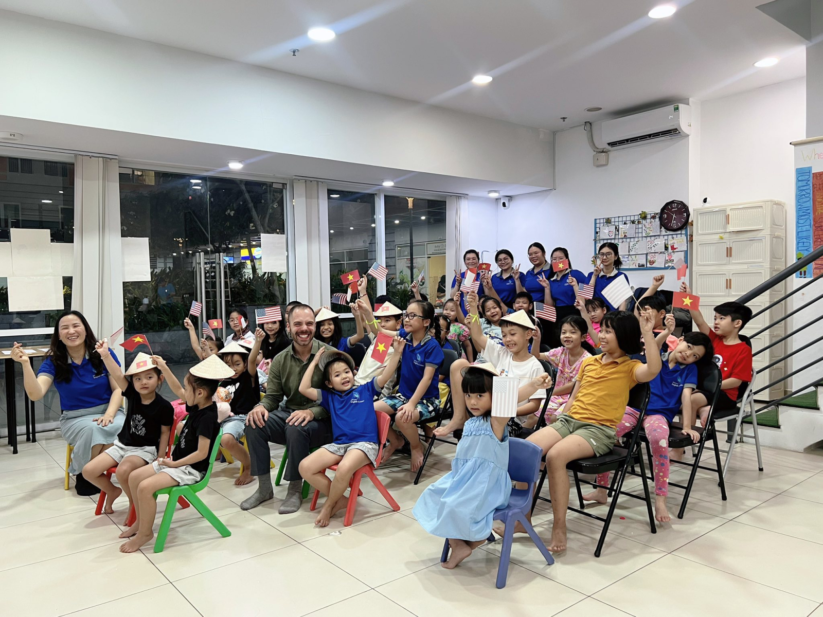 Vietnam – USA Cultural Exchange Workshop cùng Mr. Charlie!